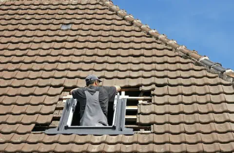 Pose de velux - Saint-Victor-de-Malcap